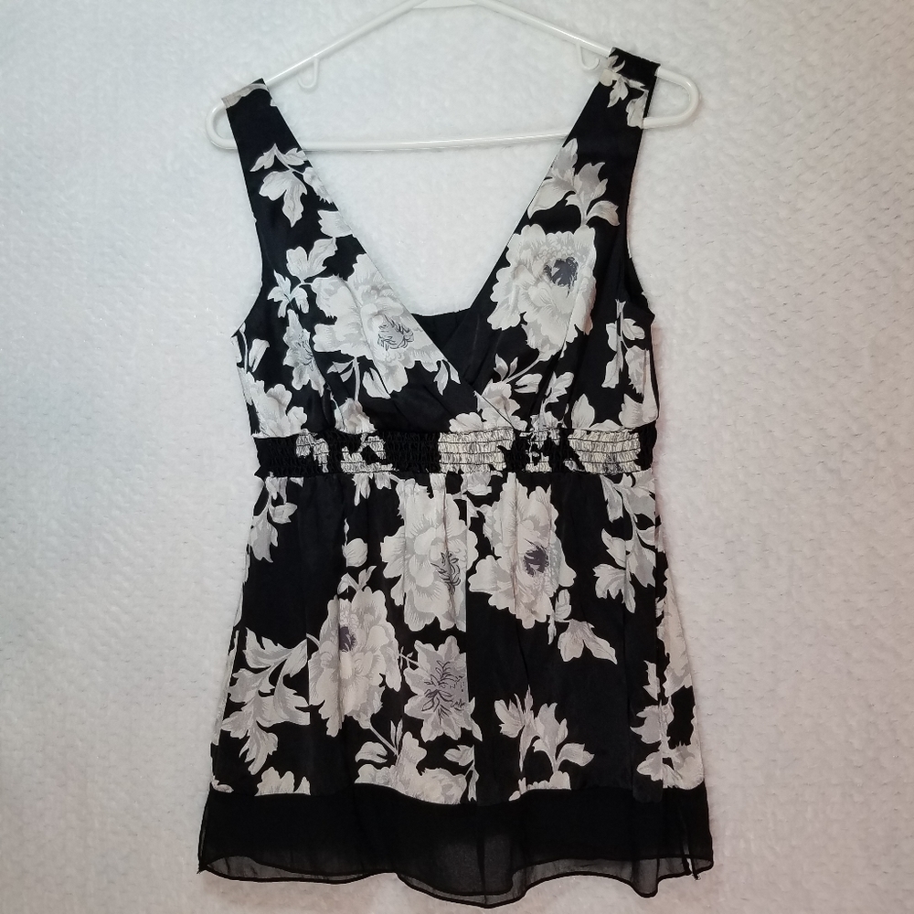 🔥White House Black Market Silk Coquette Floral Sleeveless Tie back Top Babydoll